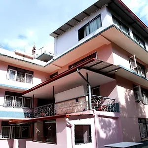 Mitra Garden ** Katmandú