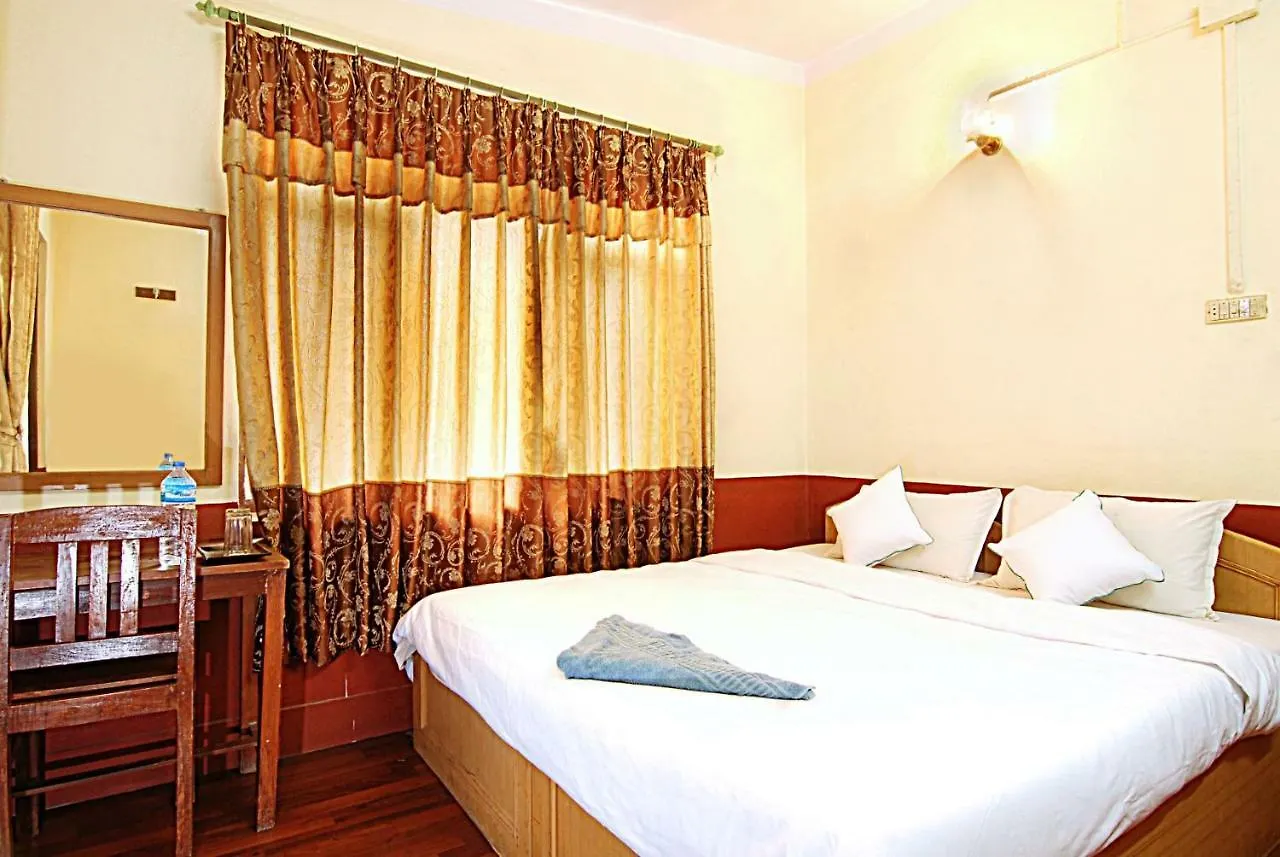 Kathmandu Garden House Hotel 2*,